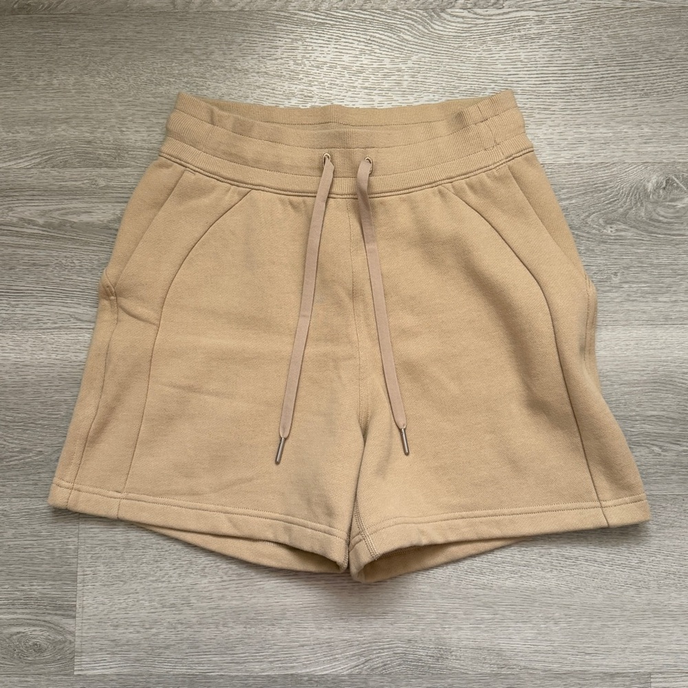 LULULEMON SCUBA HIGH-RISE SHORT 5"